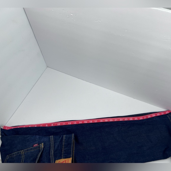 LEVI’S 541, JEANS, ALMOST NEW, WAIST 34 LENGTH 34, BLUE COLOR, FRONT ZIPPER - Picture 5 of 13